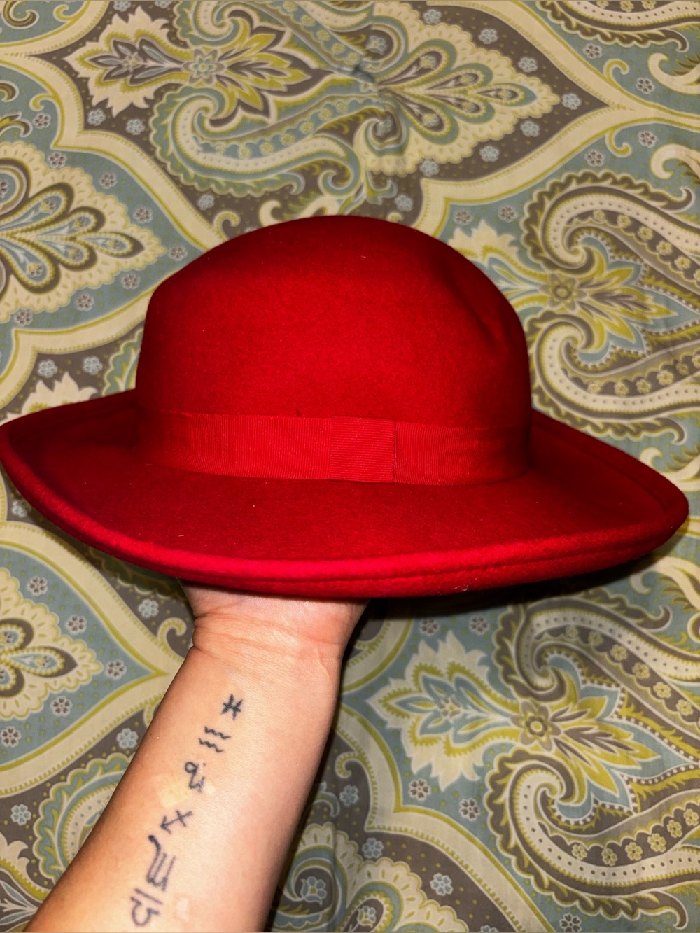 Vintage Scala Bright Red Felt Wide-Brim Hat with Grosgrain Band